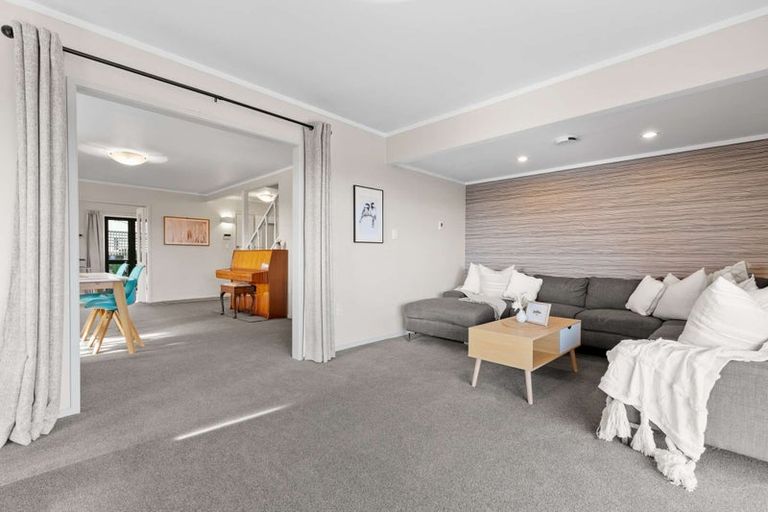 Photo of property in 2 Waitawa Place, Lynmore, Rotorua, 3010