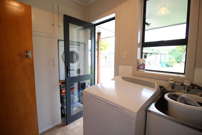 Photo of property in 27 Clutha Street, Alexandra, 9320