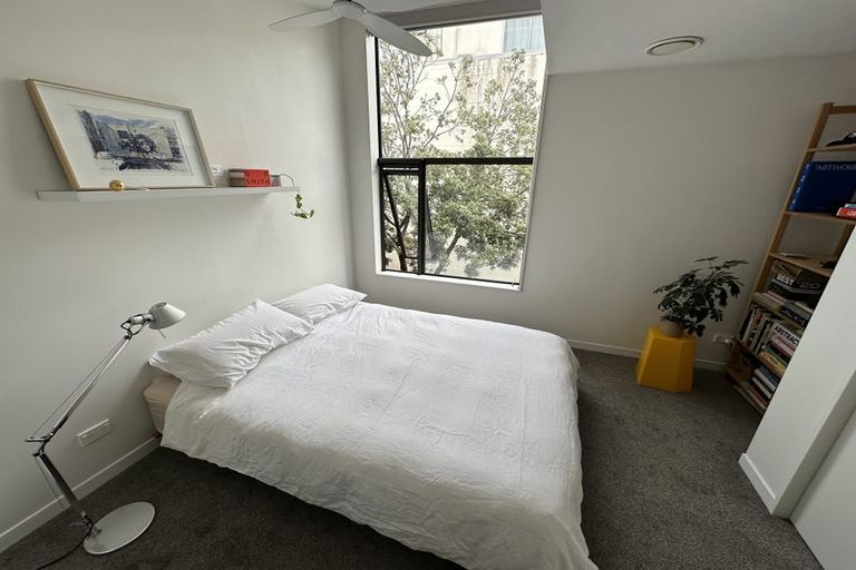 Photo of property in Nouvo Apartments, 9/21 Rugby Street, Mount Cook, Wellington, 6021