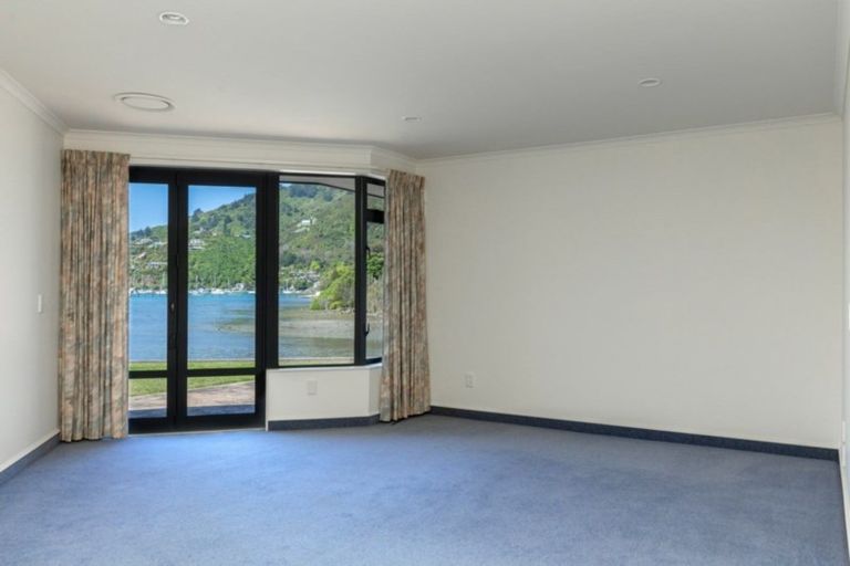 Photo of property in 291a Waikawa Road, Waikawa, Picton, 7220