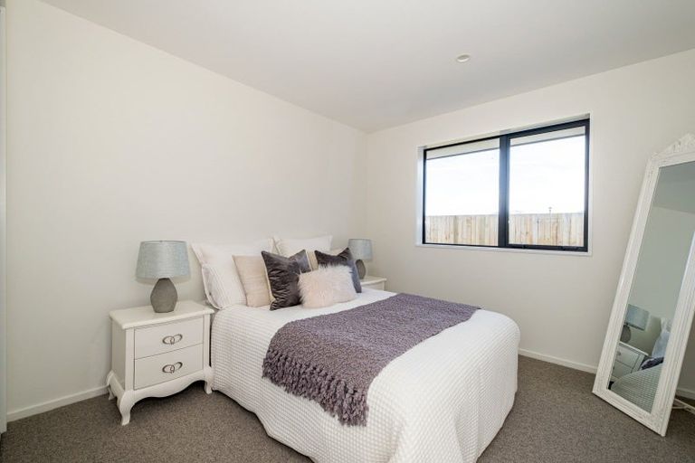 Photo of property in 5 Arrowsmith Drive, Clover Park, Auckland, 2019
