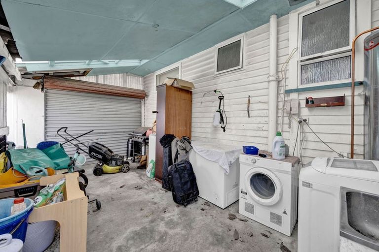 Photo of property in 7 Flint Road West, Stratford, 4332