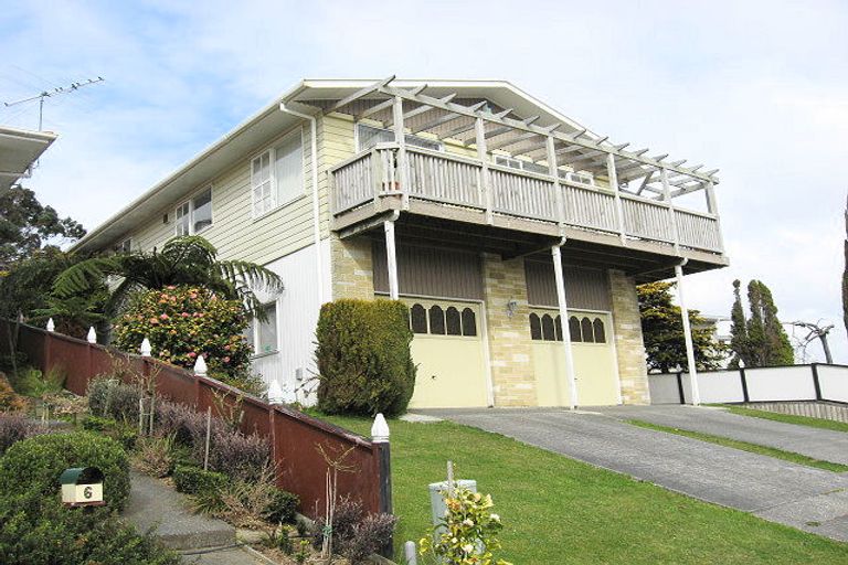 Photo of property in 4 Trelawney Road, Wainuiomata, Lower Hutt, 5014