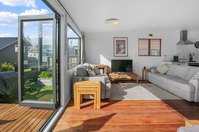 Photo of property in 6 Marine Avenue, Waihi Beach, 3611