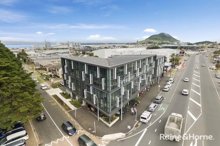 Photo of property in 2/436 Maunganui Road, Mount Maunganui, 3116