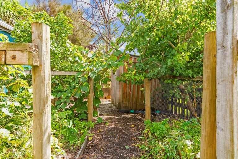 Photo of property in 5 Judd Road, Maungaturoto, 0520