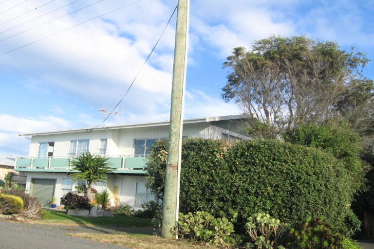 Photo of property in 27 Le Quesne Road, Bay View, Napier, 4104