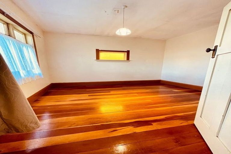 Photo of property in 32 Marne Road, Papakura, 2110