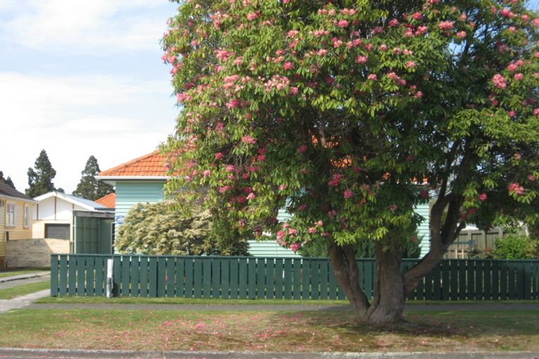 Photo of property in 12 Wallace Crescent, Glenholme, Rotorua, 3010