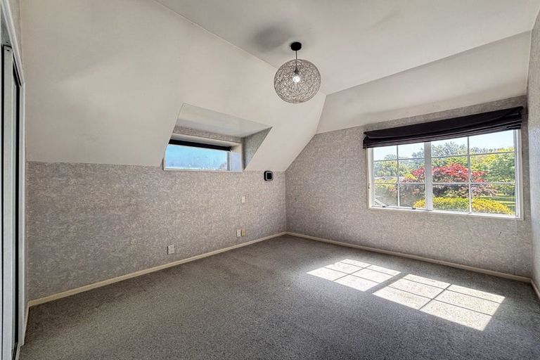 Photo of property in 1/363 Memorial Avenue, Burnside, Christchurch, 8053