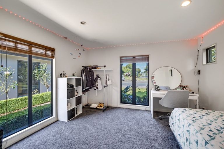 Photo of property in 17 Marsack Crescent, Halswell, Christchurch, 8025