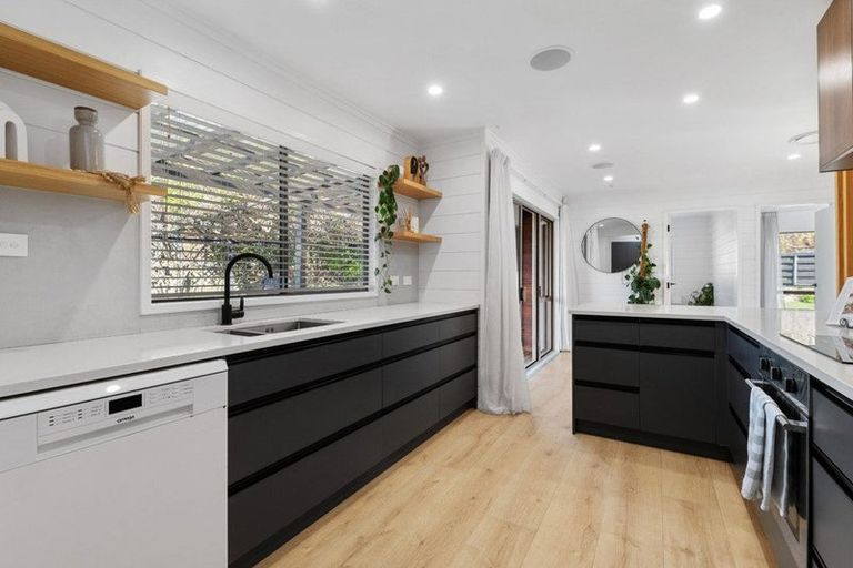 Photo of property in 13 Thelma Place, Lynmore, Rotorua, 3010