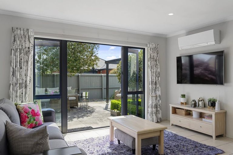 Photo of property in 9 Oakview Lane, Cashmere, Christchurch, 8022
