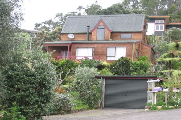 Photo of property in 6 Patricia Place, Hahei, Whitianga, 3591