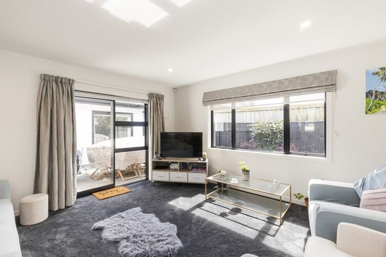 Photo of property in 24a Roberts Line, Kelvin Grove, Palmerston North, 4414