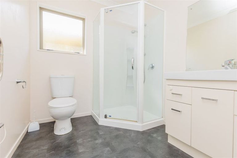 Photo of property in 14 Gifford Grove, Churton Park, Wellington, 6037