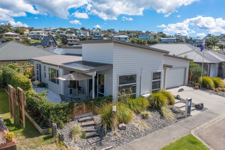 Photo of property in 10 Piper Lane, Snells Beach, 0920