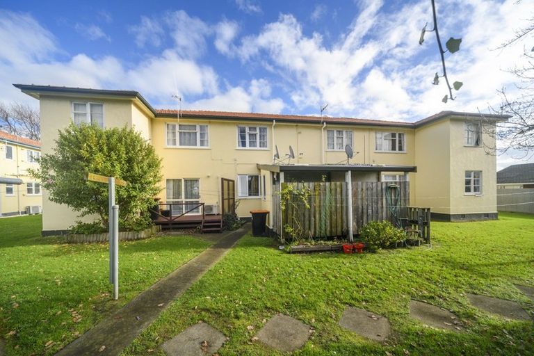 Photo of property in 16/288 College Street, West End, Palmerston North, 4410