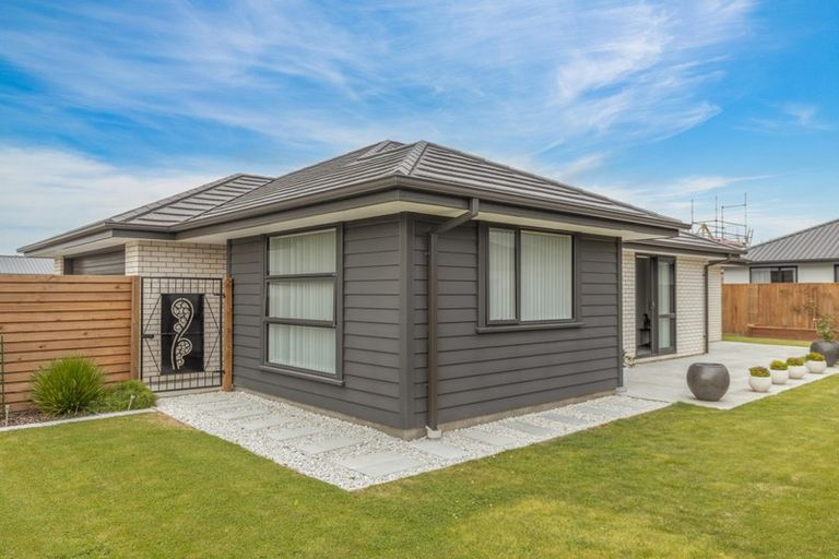 Photo of property in 58 Prestons Park Drive, Marshland, Christchurch, 8083