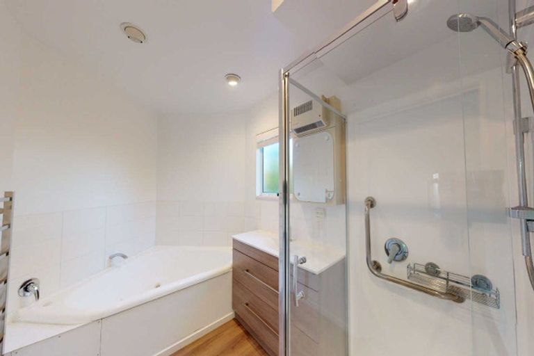 Photo of property in 1/212 Springfield Road, St Albans, Christchurch, 8014