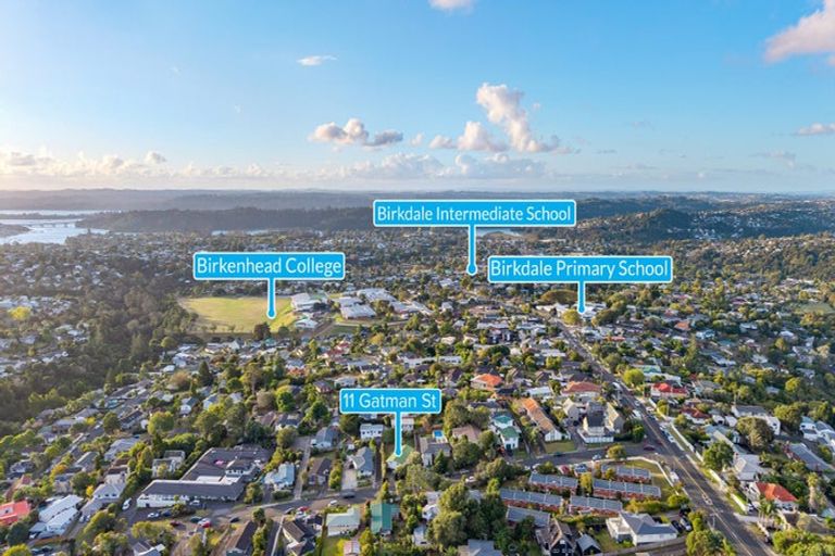 Photo of property in 11 Gatman Street, Birkdale, Auckland, 0626