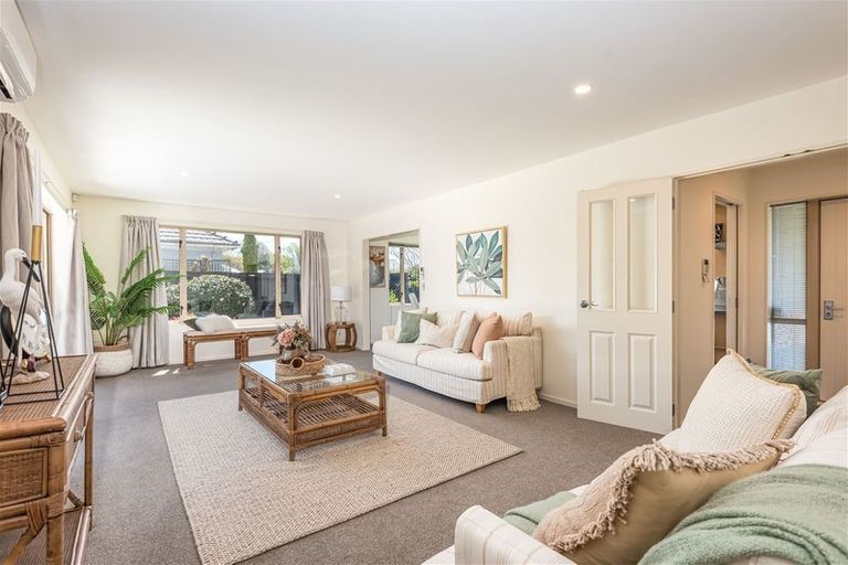 Photo of property in 53 Saint Martins Road, Saint Martins, Christchurch, 8022