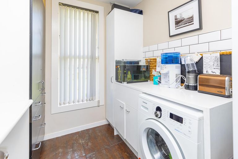 Photo of property in 5 Armstrong Place, Gonville, Whanganui, 4501