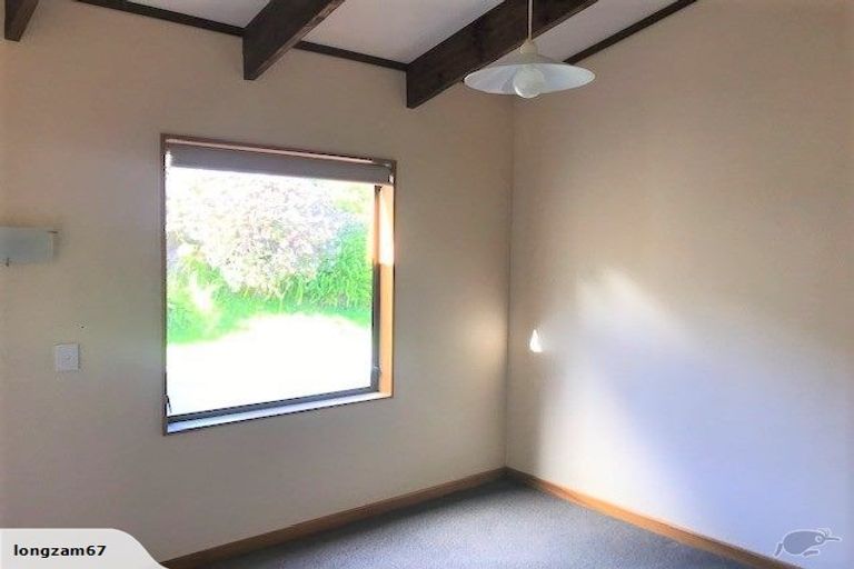 Photo of property in 127 Winara Avenue, Waikanae, 5036