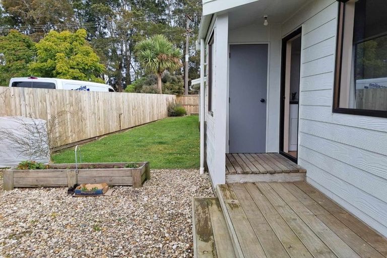 Photo of property in 17 Lee Road, Hannahs Bay, Rotorua, 3010