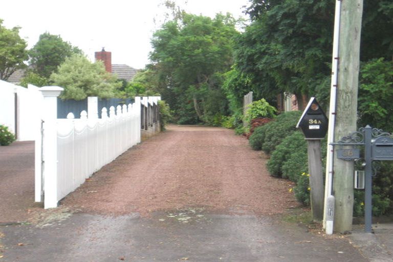 Photo of property in 34a Te Atatu Road, Te Atatu South, Auckland, 0610