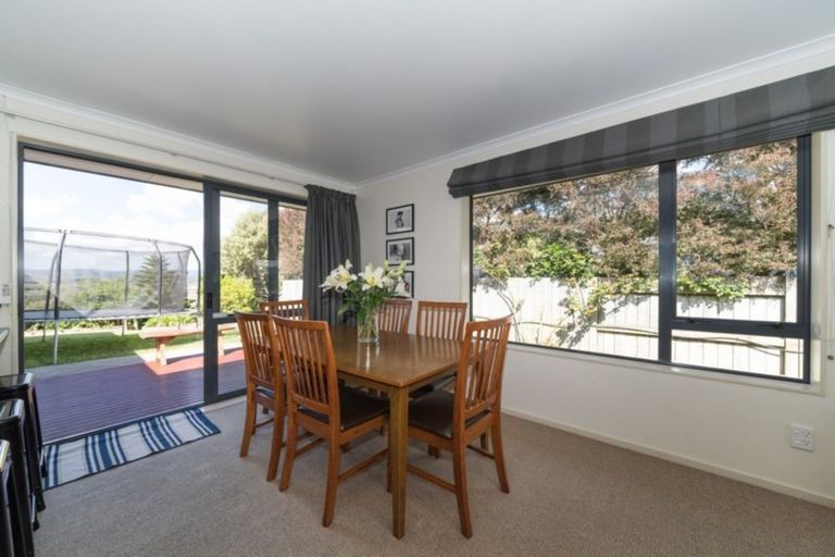 Photo of property in 30 Logan Way, Kelvin Grove, Palmerston North, 4414