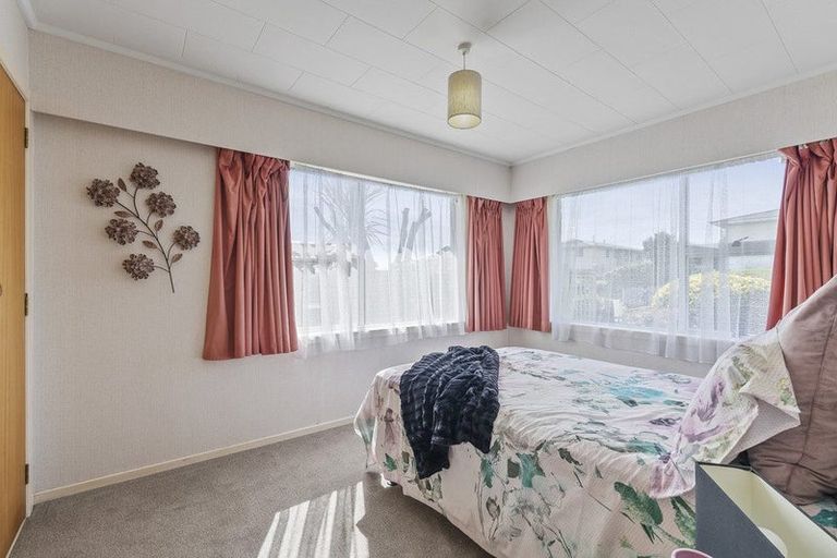 Photo of property in 7 Silby Street, Waitara, 4320