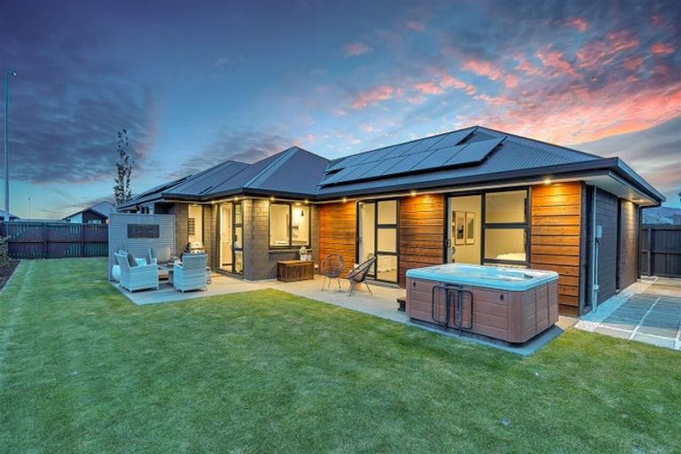 Photo of property in 309 Halswell Junction Road, Halswell, Christchurch, 8025