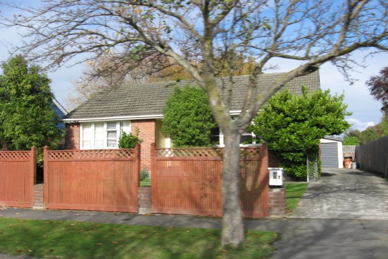 Photo of property in 93 Hoani Street, Northcote, Christchurch, 8052