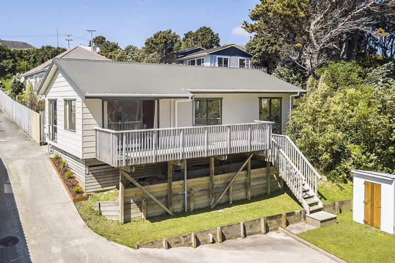Photo of property in 37a Thornley Street, Titahi Bay, Porirua, 5022
