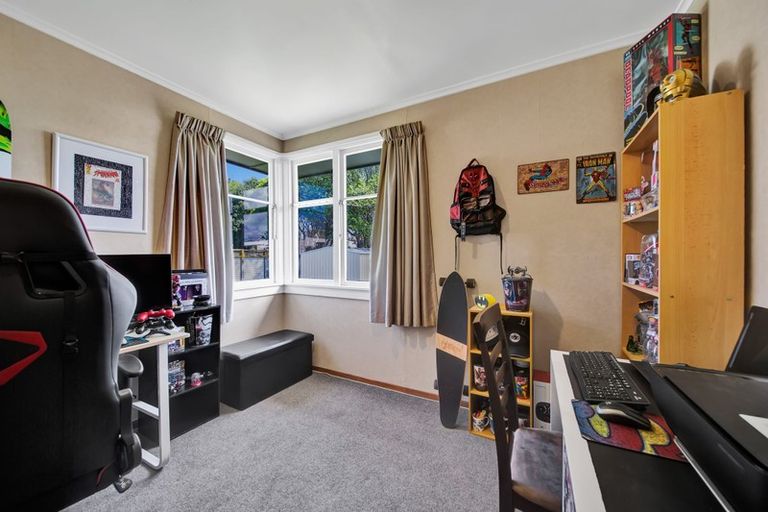 Photo of property in 105 Wilson Street, Hawera, 4610