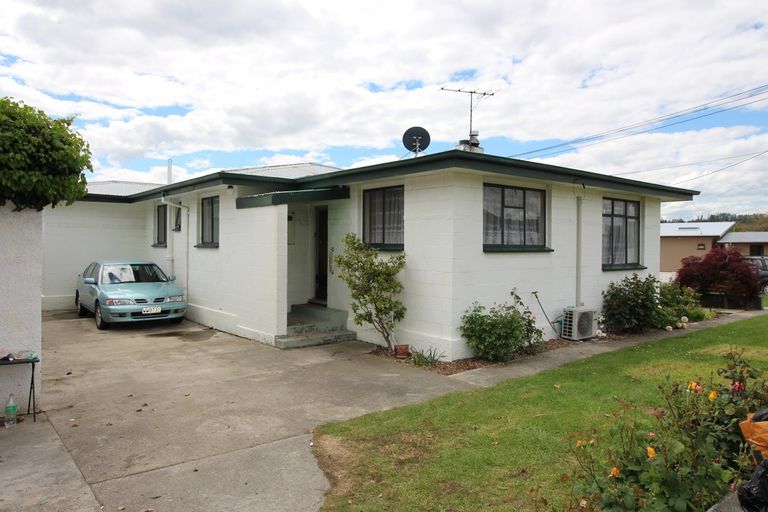 Photo of property in 2 Schaumann Street, Alexandra, 9320