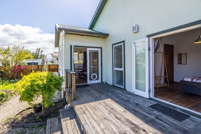 Photo of property in 6 South Featherston Road, South Featherston, Featherston, 5771