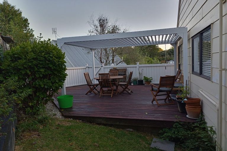 Photo of property in 2/37 Alexander Avenue, Torbay, Auckland, 0630