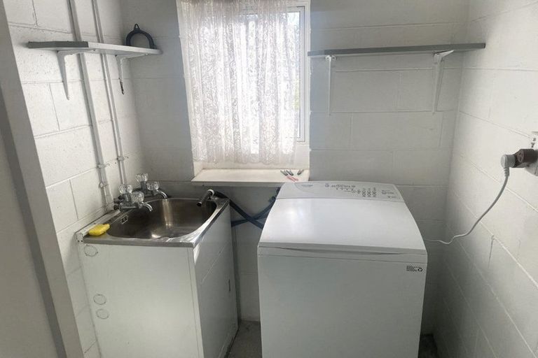 Photo of property in 71 Macmaster Street, Richmond, Invercargill, 9810