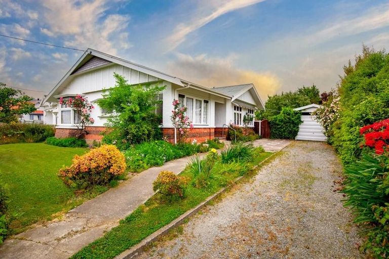 Photo of property in 10 Harris Street, Waimate, 7924