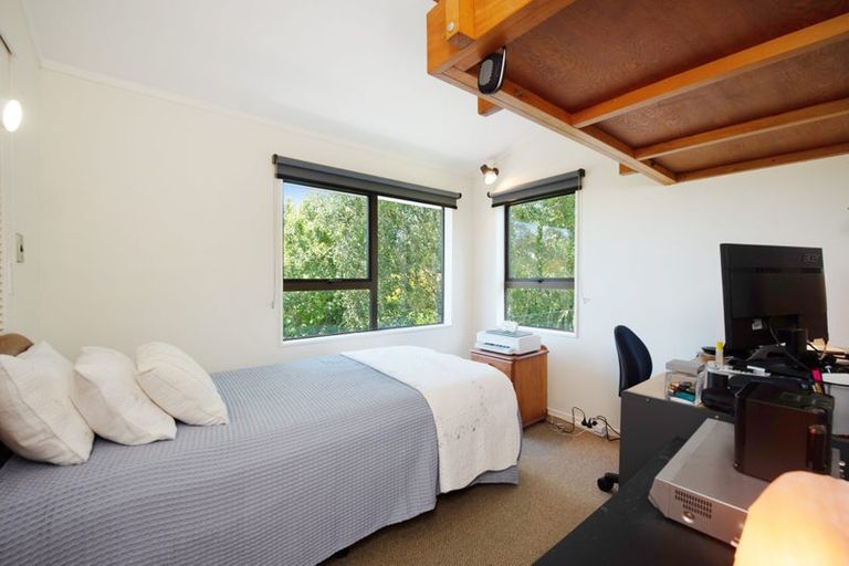 Photo of property in 35 Halswater Drive, Churton Park, Wellington, 6037