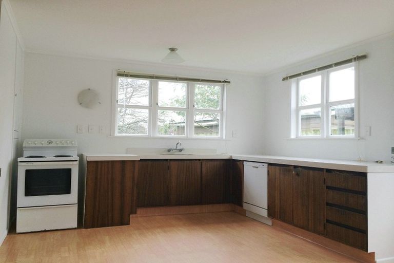 Photo of property in 2 Nield Road, Manurewa, Auckland, 2102