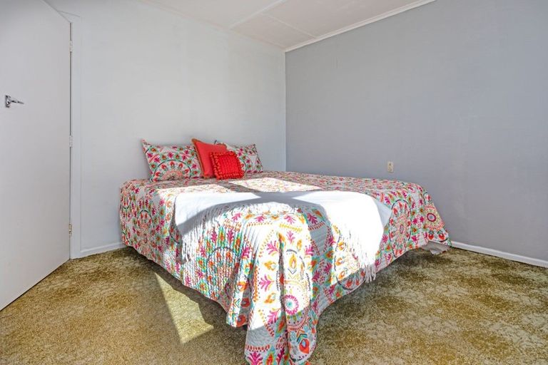 Photo of property in 5 Daphne Road, Tairua, 3508