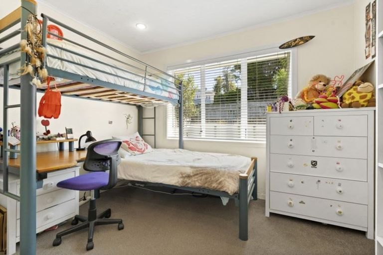 Photo of property in 20 Wyoming Avenue, Murrays Bay, Auckland, 0630