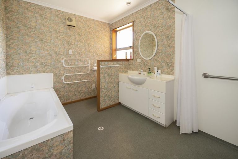 Photo of property in 6 Hannah Place, Holmes Hill, Oamaru, 9401