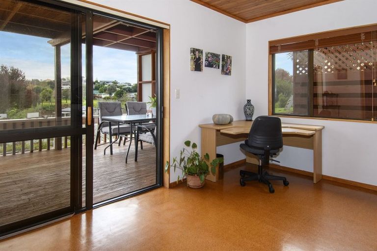 Photo of property in 5 Holmburn Street, Welcome Bay, Tauranga, 3112