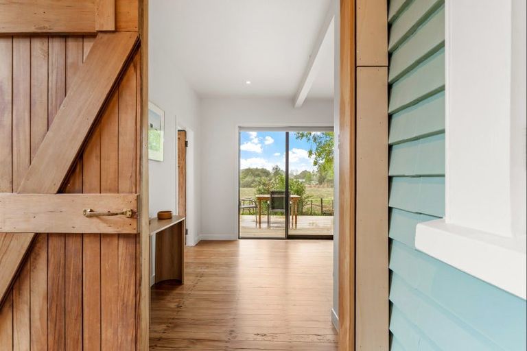 Photo of property in 8 Old Kaipara Road, Kaipara Flats, Warkworth, 0981
