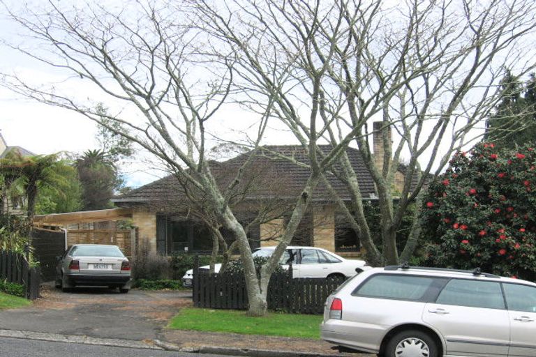 Photo of property in 4 Edgecumbe Street, Whitiora, Hamilton, 3200