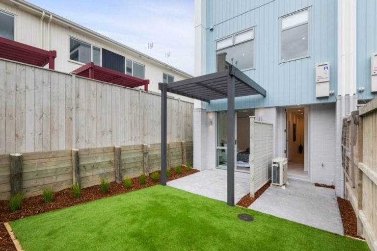 Photo of property in 25 Bonnette Road, Flat Bush, Auckland, 2019